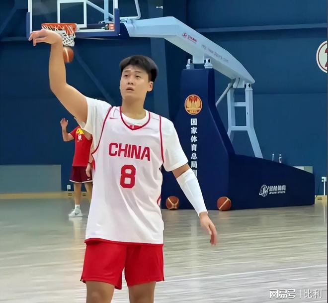 因傷缺賽半月多，趙睿再破天花板，讓郭艾倫和整個CBA“佩服”