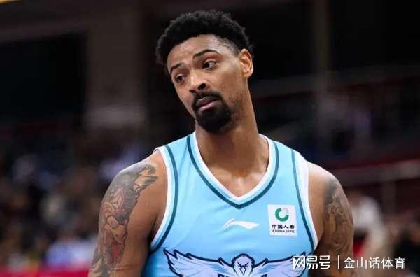 掀翻聯盟第4!2名遼粵棄將成功臣,一個6中5砍2雙,一個末節12分