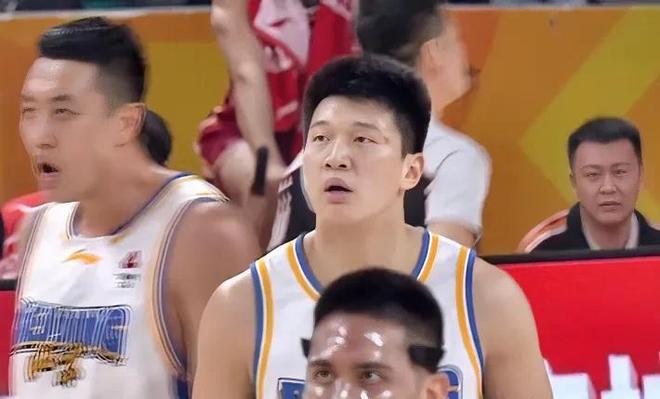 北京首鋼1分險勝揪出最大混子！球迷：頂薪成拖油瓶，4投0中