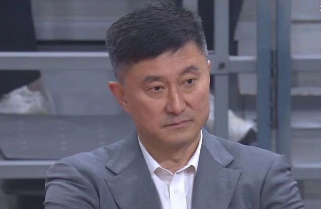 廣東男籃9分完勝，胡明軒決勝時刻建功，薩姆納39分谷澤浴23+12