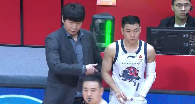 央視不播！今晚7:35，山東再斗黑馬，邱彪沖4連勝，高詩巖醒醒吧