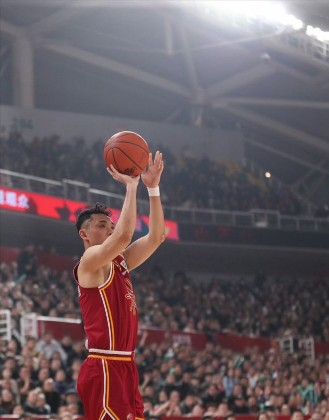 山西輸球三敗筆，兩位頂薪成漏勺，潘江用人混亂，還遭遇不利消息