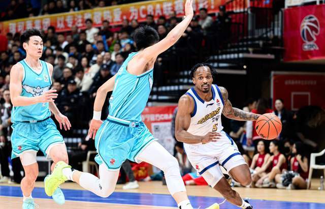 廣廈主場再戰山東全力復仇！胡金秋硬磕陶漢林，王博要亮出殺手锏