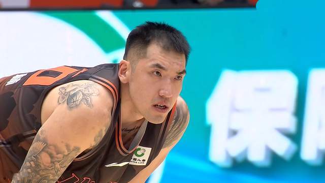 高詩巖單節15分，山東男籃4連勝緊追前4 18歲射手成奇兵 砍下11分