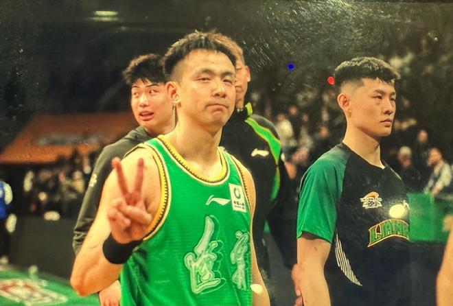 趙繼偉9+2王者歸來！王嵐嵚8+1,亨特1籃板1犯規,遼籃領先四川20分