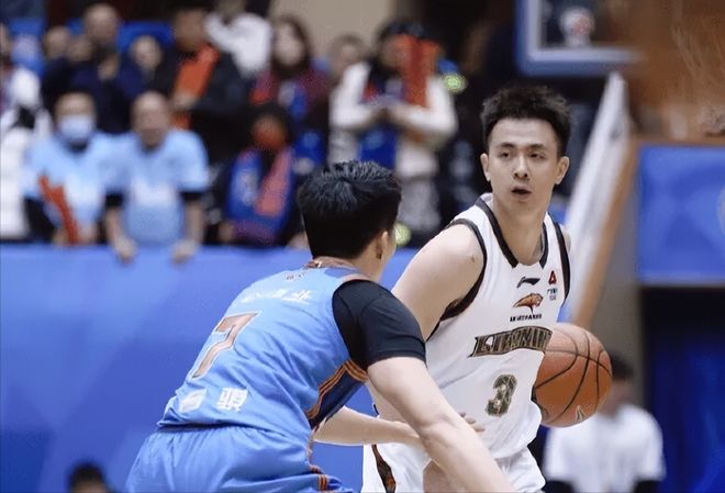 遼寧換帥如換刀，52分大勝刷新賽季最大贏球分差，兩改變讓人欣喜