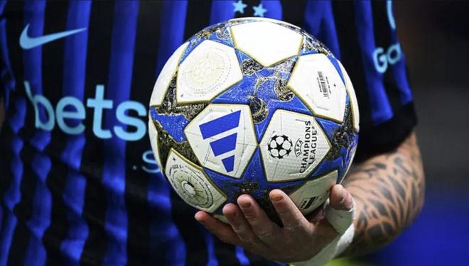 格局決定戰(zhàn)場:當(dāng)孔蒂在抱怨歐冠時,國米已踏上威斯特法倫