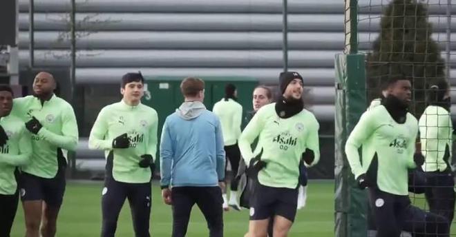 周中歐冠能否上場?尼科-岡薩雷斯參加了曼城今天的公開訓練