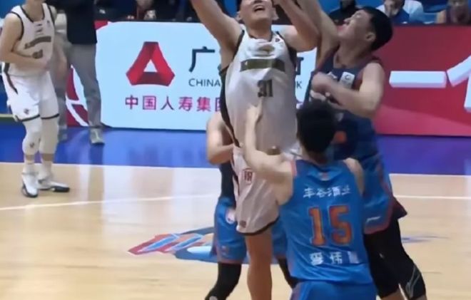 大勝52分！遼寧男籃送20連敗，核心后衛(wèi)直言“無敵”