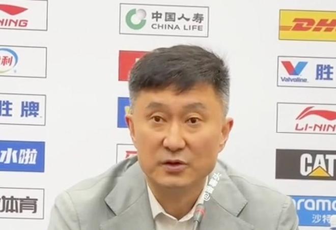 杜鋒:希望大家能保持整場的強(qiáng)度,為年輕球員登場爭取機(jī)會