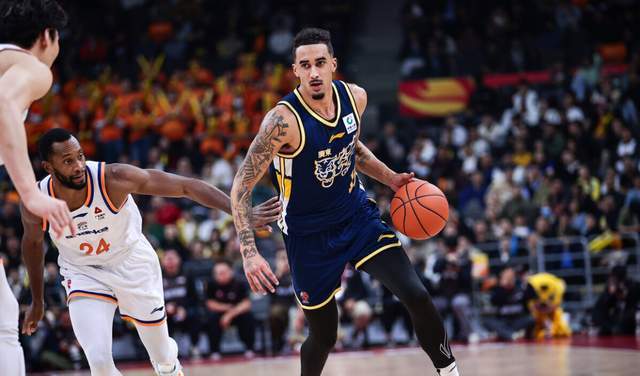 CBA積分榜最新排名!廣東反超廣廈殺回第一,北京慘敗被打回原形