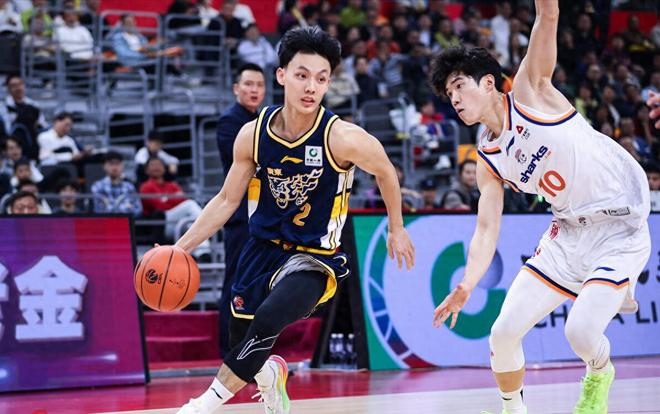 5球員落選首發(fā)！郭艾倫時代結(jié)束，周琦意外出局，趙繼偉被頂替