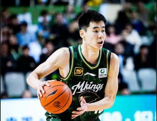 場均21.7分，入選全明星首發，郭昊文還有機會進國家隊