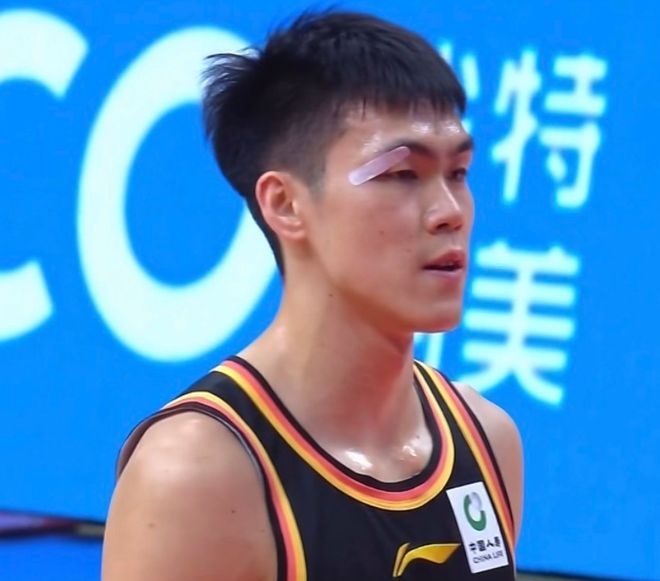 郭士強看呆了？龐崢麟29+8無愧全明星先發 在場+28該入國家隊否？