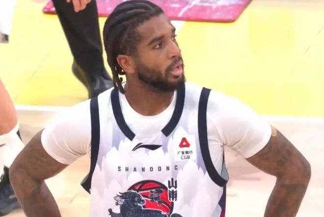 傷病襲擾+狀態起伏，山東男籃77-86不敵廣廈，四連勝遺憾終結