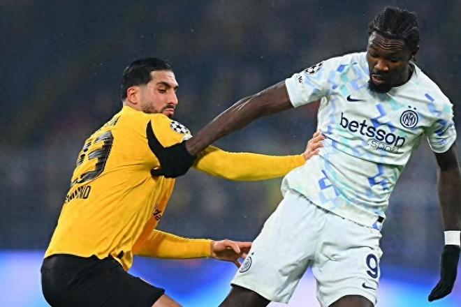 2-0!2-3!歐冠一夜意甲全軍覆沒,國米無緣直通,那不勒斯被淘汰