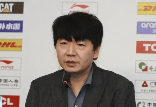 輸廣廈發(fā)布會!邱彪強(qiáng)調(diào)學(xué)習(xí)+疲憊,評價王證給高度評價檢驗自己