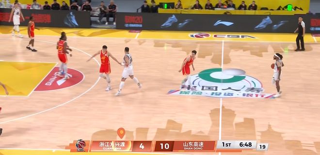 半場戰報|山東35：46廣廈，克里斯14分