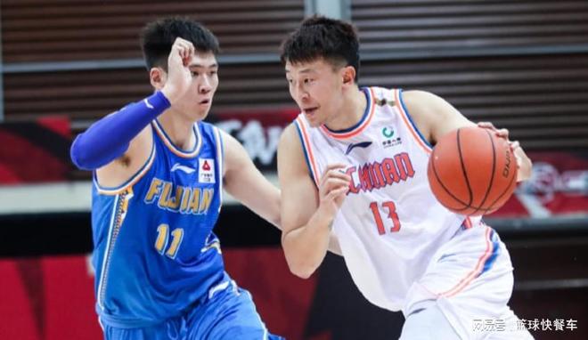 CBA又爆發(fā)沖突了！遼籃苦主垃圾時(shí)間出手引爭(zhēng)議：3人被當(dāng)場(chǎng)驅(qū)逐！