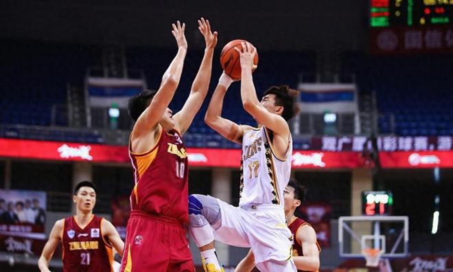 600萬頂薪國手全場10中0僅2分，球迷：別霍霍國家隊了