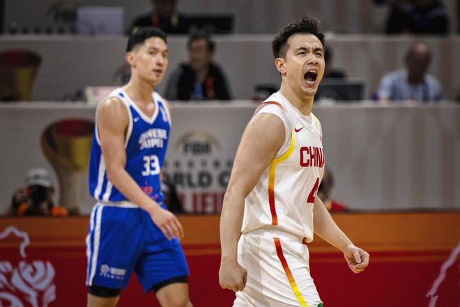 赵睿哭了!中国男篮两连胜,产生4个不争事实