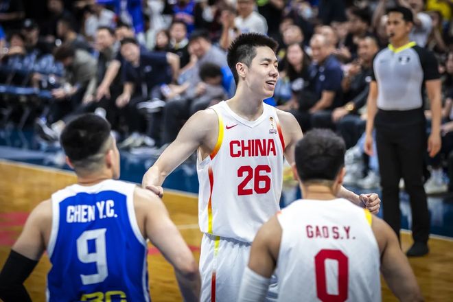 5记三分续命!中国男篮26岁3D王牌闪耀:郭士强真没看错他