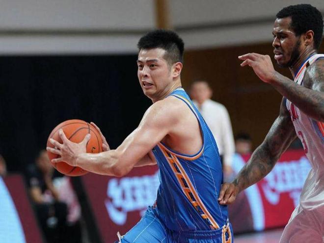 周琦曾凡博伤停北京危局 押宝麦基求速成本土内线成长空间被锁死