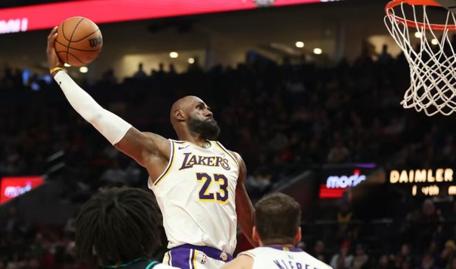 16分慘敗！湖人連傷2人，詹姆斯創3大NBA神跡，楊瀚森0分0板1失誤