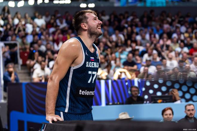 湖人消息:东契奇令人钦佩,小里遭遇伤病,交易举动曝光