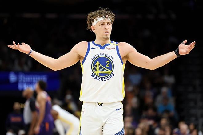 勇士记者:全明星假期对波杰姆斯基很有帮助,他身上的压力太大了