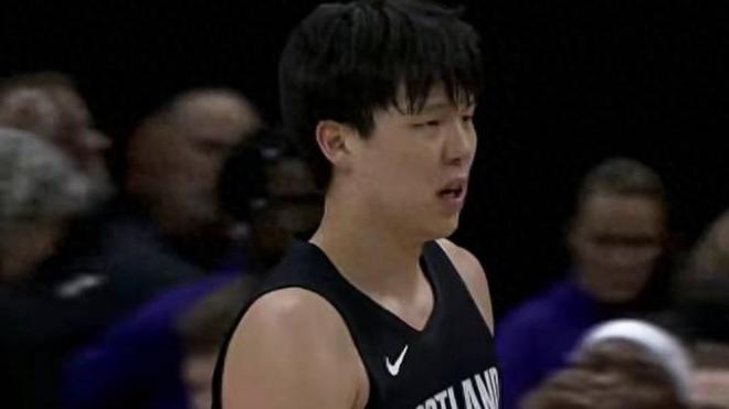 格兰特35分开拓者轻取雄鹿，里弗斯死要面子杨瀚森0分...