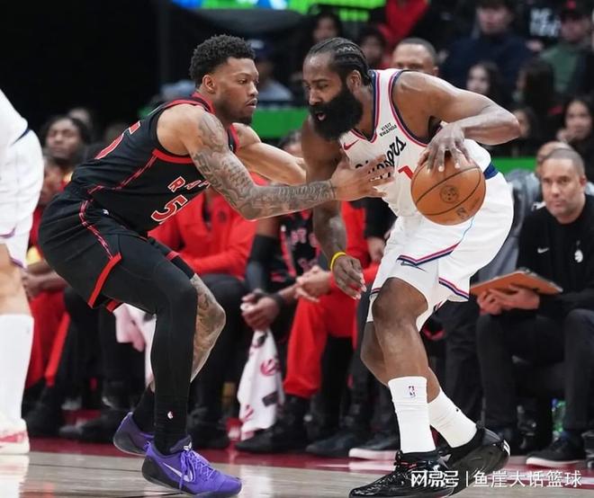 NBA最新排名！火箭反超湖人，快船5連勝升第十，76人三隊(duì)排名互換