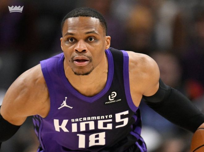 15连败创队史纪录!拉文小萨报销国王狂输魔术37分 班凯罗30+5+6