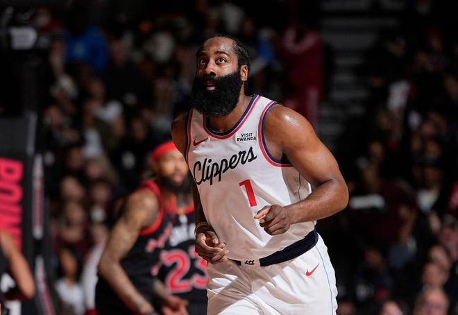 關鍵16分造逆轉！哈登夢回巔峰轟31+10：快船14戰12勝進附加賽區