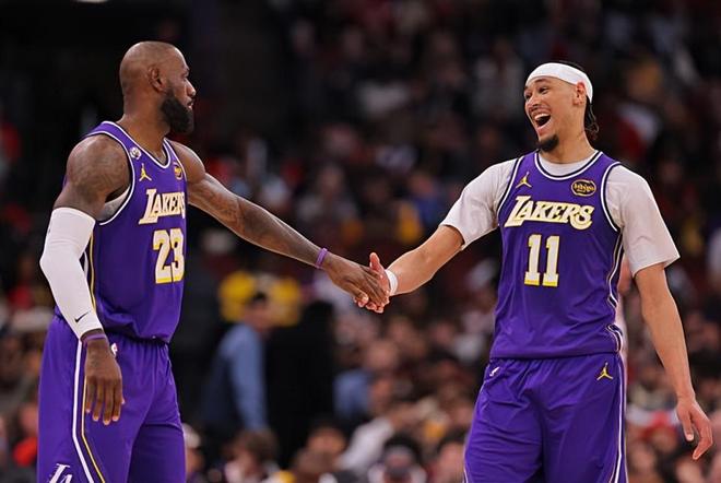 重蹈覆轍？湖人難道又要指望這位能力有限的替補中鋒來改變局面？