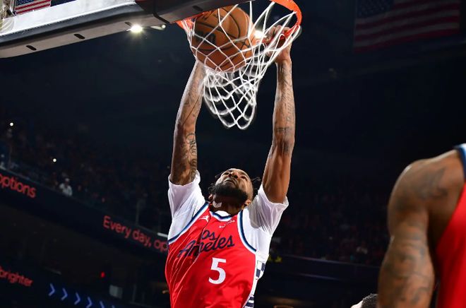 明明只是一名角色球員，但快船卻希望他能夠打出攻守兼?zhèn)涞谋憩F(xiàn)？