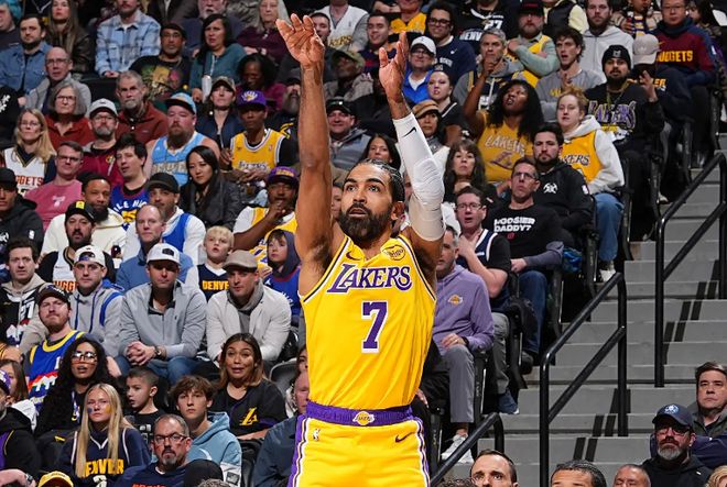 一點作用都沒有！湖人替補后場拿著千萬合同表現還不如底薪球員？