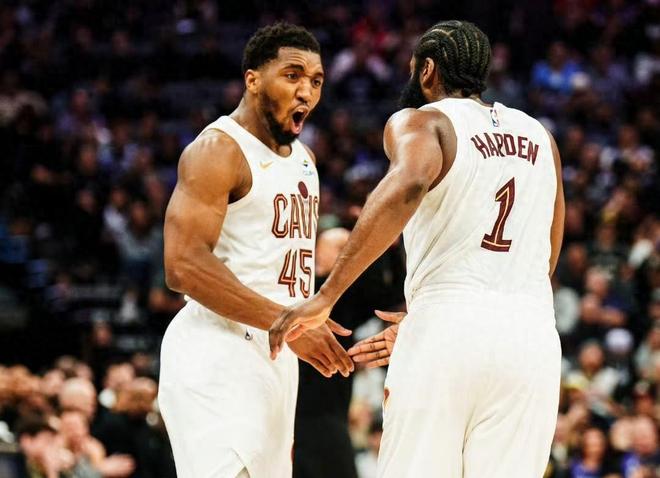 轰32+10+2！请把球给哈登，米切尔赛后明牌，阿特金森也把话挑明