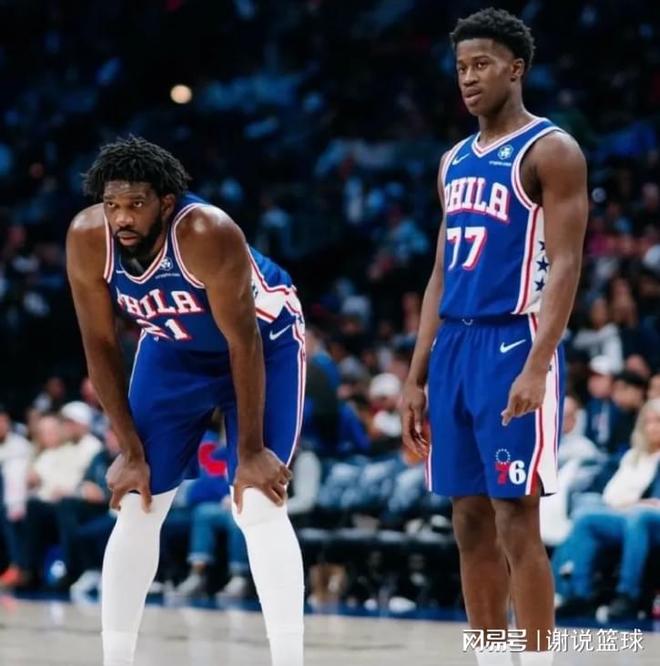 湖人苦戰過關要感謝對手,費城三主力迷失,重用兩替補本可取勝?