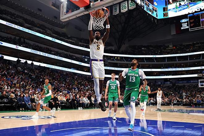 莫名其妙狀態跌落谷底！湖人內線大將的情況真是令人有些擔心？