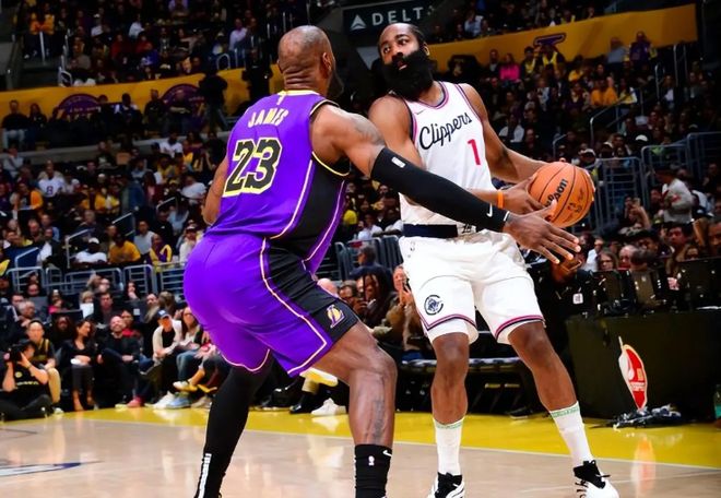 狂送11连败!NBA耻辱纪录诞生,一把好牌打得稀碎,离拆队不远了