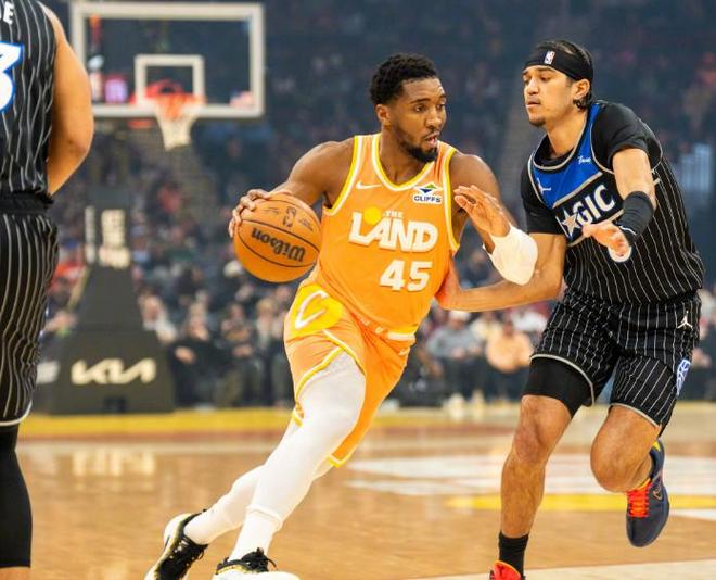 班凱羅37分完勝探花郎，米切爾45+4+4，騎士雙殺魔術(shù)豪取四連勝