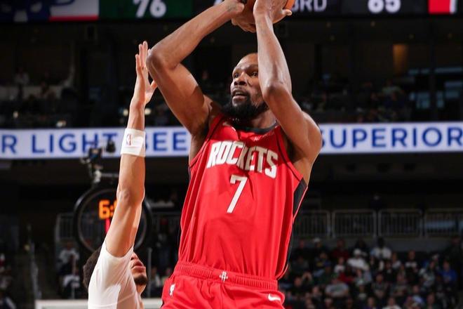 31+23+16，火箭新星闪耀！37分却连续失误，杜兰特对字母哥4连胜...