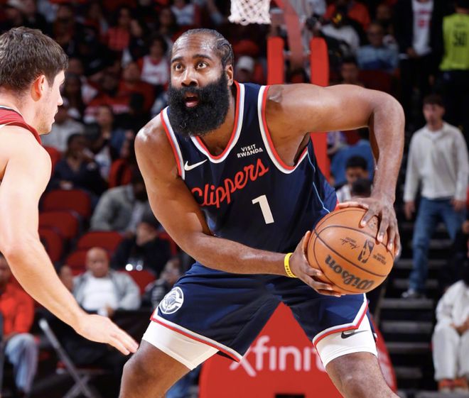 致命失誤!快船2分惜敗無緣爆冷:祖巴茨轟33+7,哈登22分7助