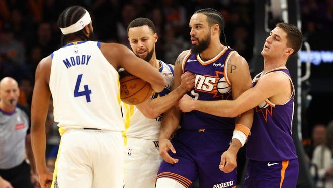 库里15+9创神迹，太阳绝杀勇士！格林9中3，巴特勒31分，狄龙24+7...