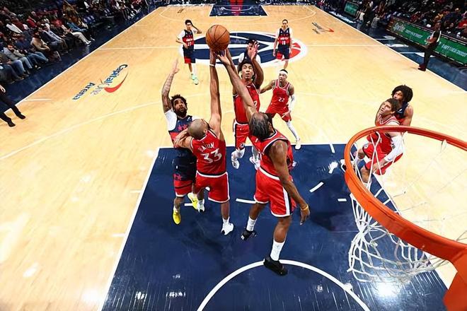 最近一段時間狀態有些起伏，快船可以適當減少鋒線老將的出場時間