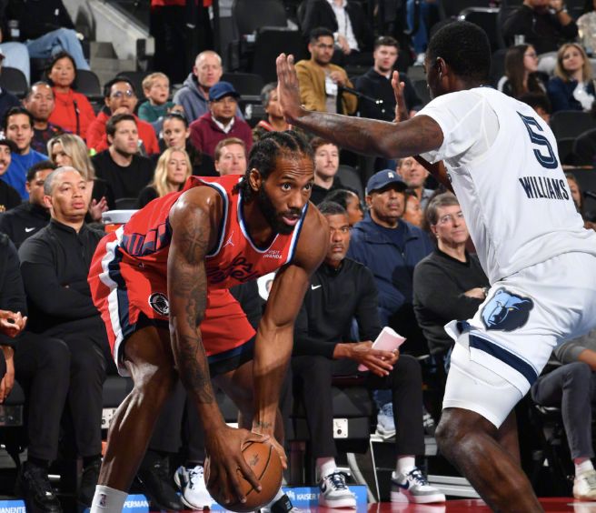 爆砍39分！莱昂纳德最佳一战！快船惨遭16分逆转，哈登绝望离场