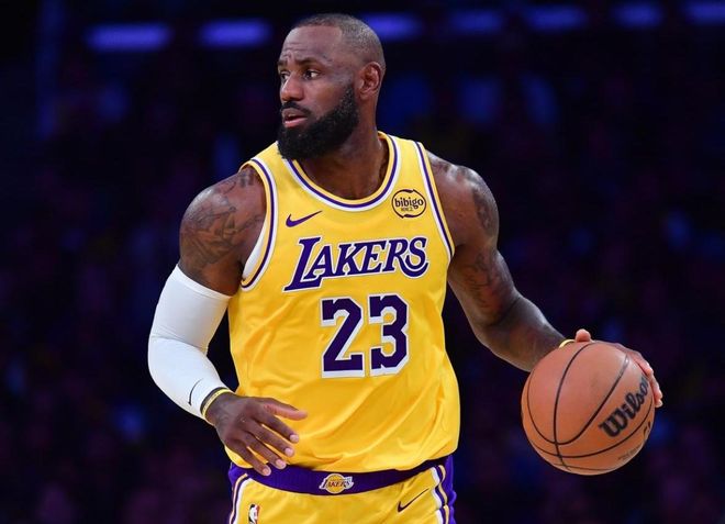 詹姆斯差點帶隊逆轉快船！一戰激活好幾個歷史第一里程碑！