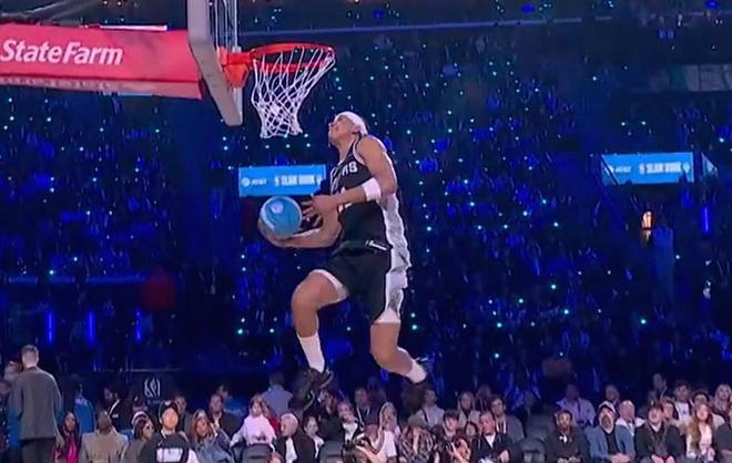 扣篮大赛首轮,卡特-布莱恩特得到45.6分