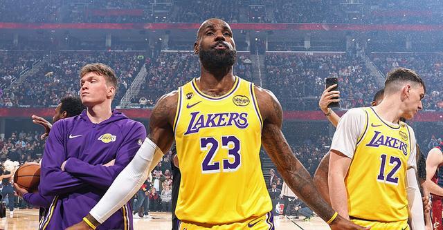 詹姆斯：如果八年前問(wèn)我 我會(huì)說(shuō)肯定不會(huì)打到現(xiàn)在